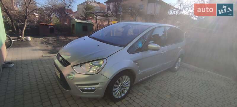 Минивэн Ford S-Max 2013 в Винниках