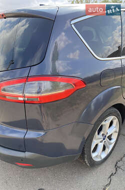 Минивэн Ford S-Max 2014 в 