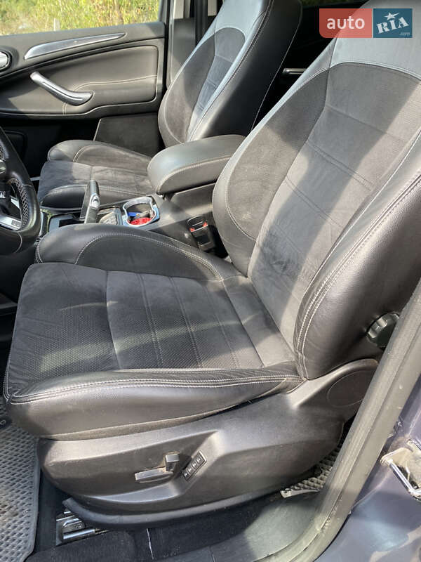Мінівен Ford S-Max 2014 в Южному