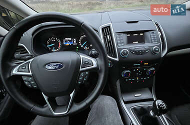 Минивэн Ford S-Max 2016 в 