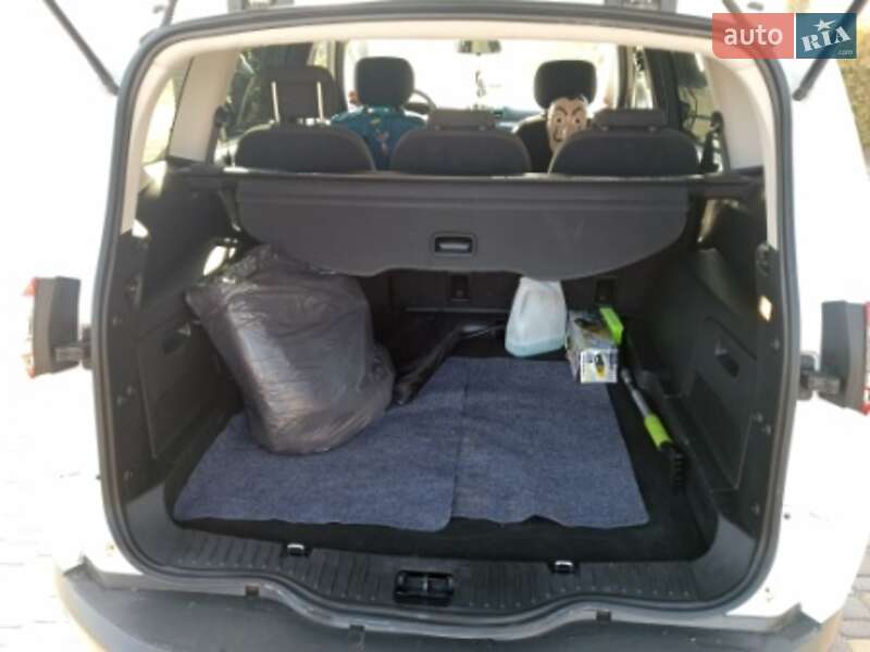 Минивэн Ford S-Max 2012 в Дубровице