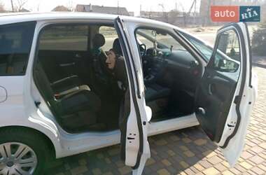 Минивэн Ford S-Max 2012 в 