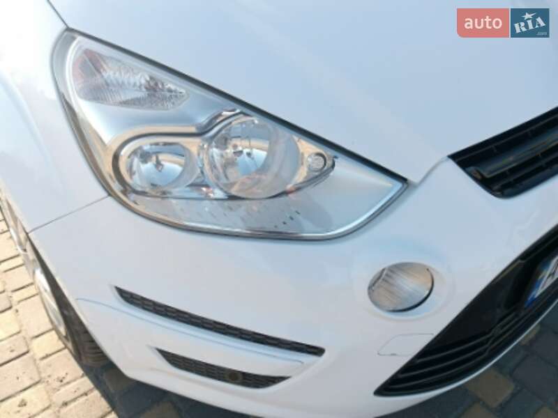 Минивэн Ford S-Max 2012 в Дубровице