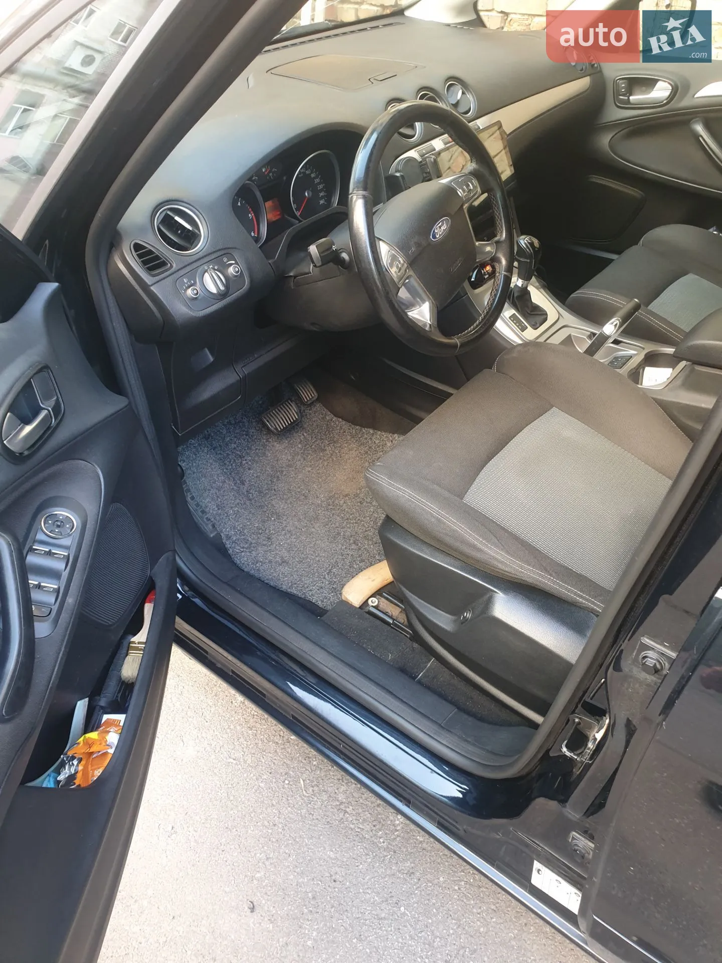 2010 Ford S-MAX - мініатюра 15