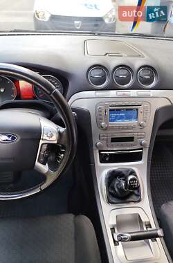 Мінівен Ford S-Max 2009 в 