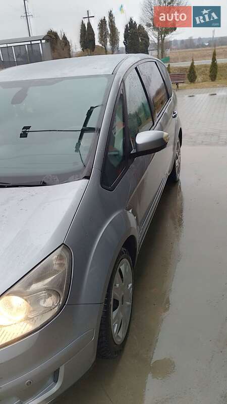 Минивэн Ford S-Max 2006 в Тлумаче