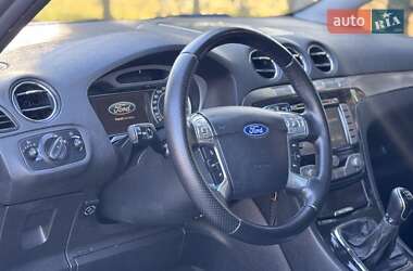 Минивэн Ford S-Max 2009 в 