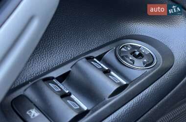 Минивэн Ford S-Max 2009 в 