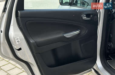 Мінівен Ford S-Max 2013 в 