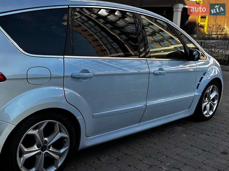 Мінівен Ford S-Max 2014 в Житомирі