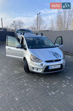 Минивэн Ford S-Max 2006 в 