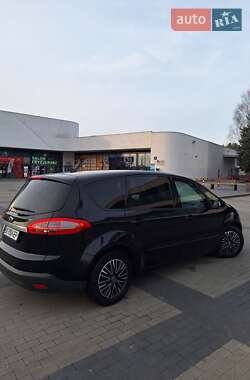 Минивэн Ford S-Max 2013 в 