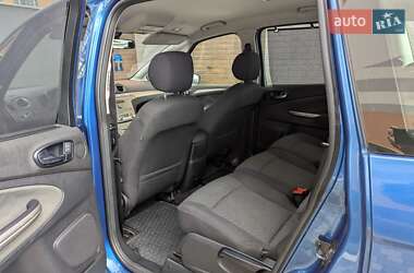 Минивэн Ford S-Max 2006 в 