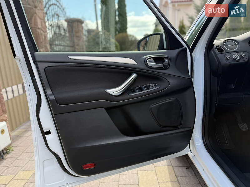 Минивэн Ford S-Max 2013 в Тернополе