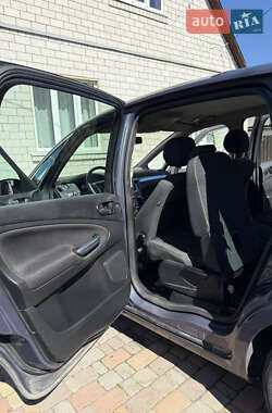 Минивэн Ford S-Max 2010 в 