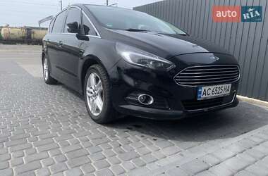 Минивэн Ford S-Max 2015 в 