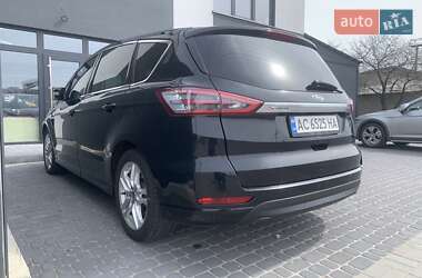 Минивэн Ford S-Max 2015 в 