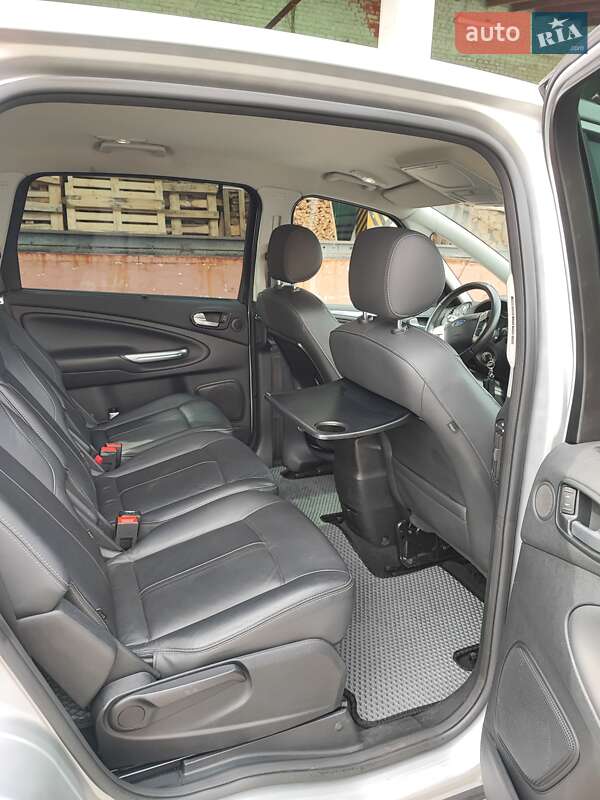 Мінівен Ford S-Max 2012 в Чернігові