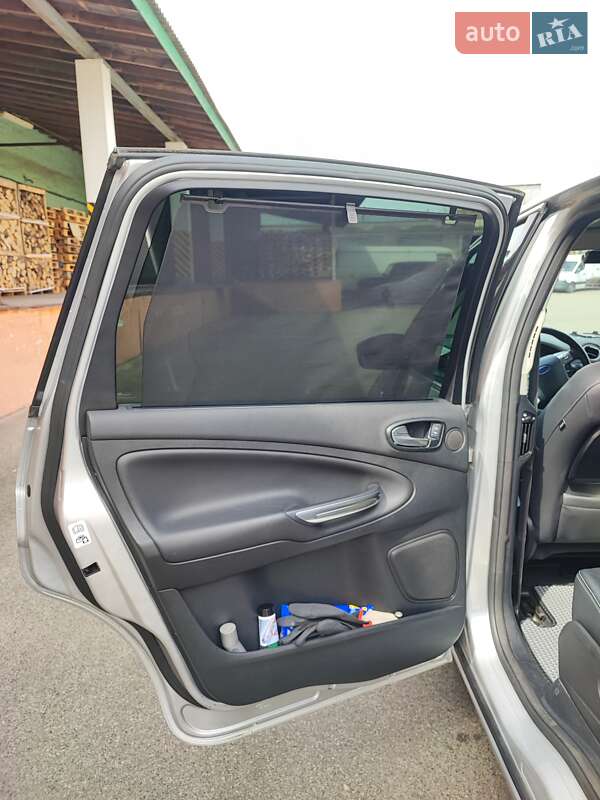 Мінівен Ford S-Max 2012 в Чернігові