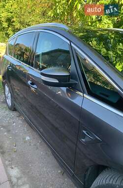 Минивэн Ford S-Max 2016 в 