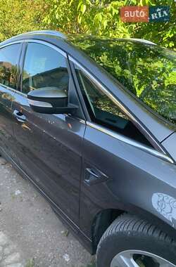 Минивэн Ford S-Max 2016 в 