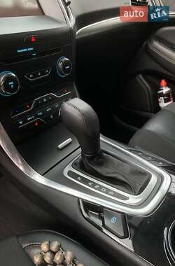 Минивэн Ford S-Max 2016 в 