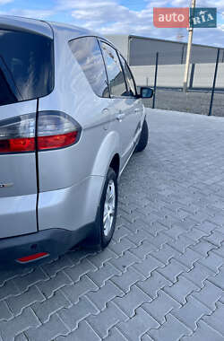 Минивэн Ford S-Max 2006 в 
