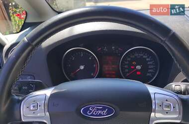 Минивэн Ford S-Max 2014 в 