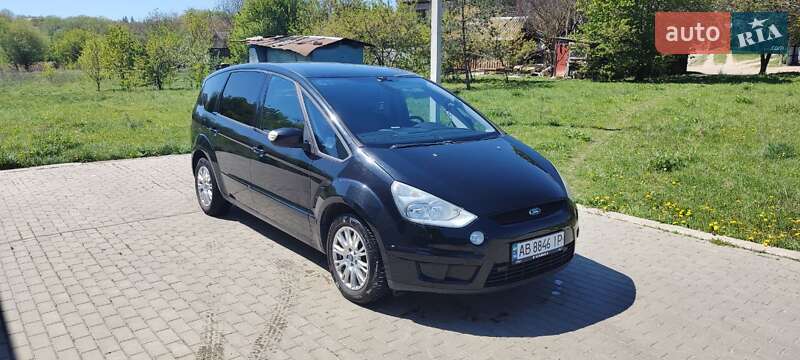 Минивэн Ford S-Max 2008 в 