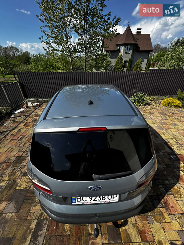 Минивэн Ford S-Max 2009 в Долине