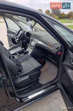 Минивэн Ford S-Max 2010 в 