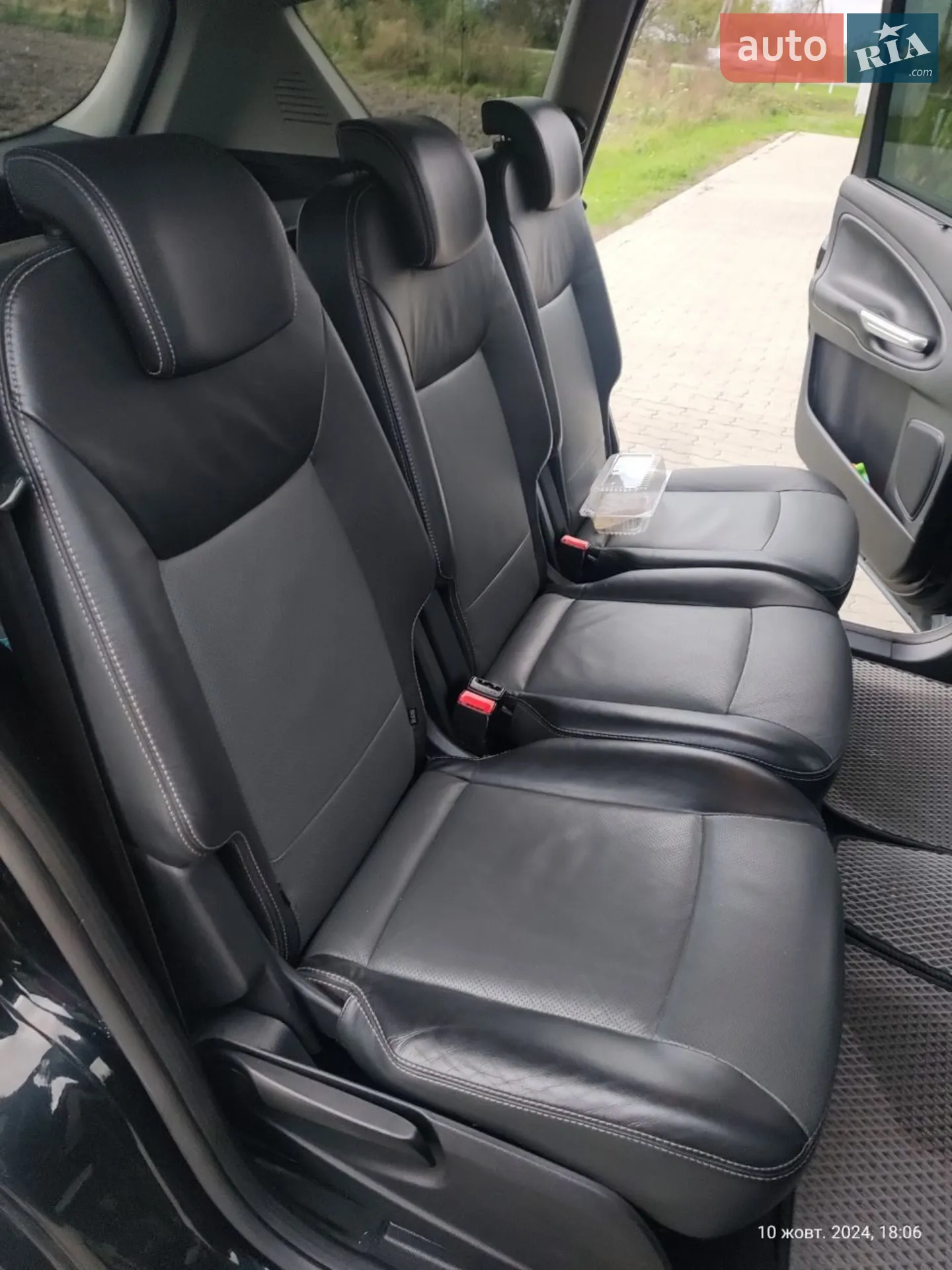 2010 Ford S-MAX - мініатюра 13