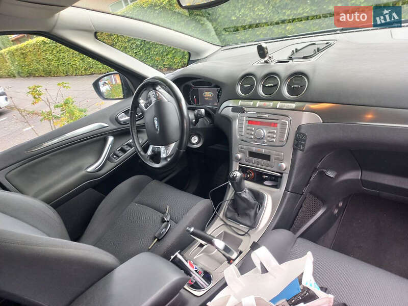 Минивэн Ford S-Max 2007 в Калуше