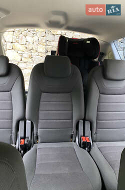 Минивэн Ford S-Max 2011 в 