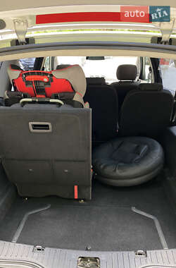 Минивэн Ford S-Max 2011 в 