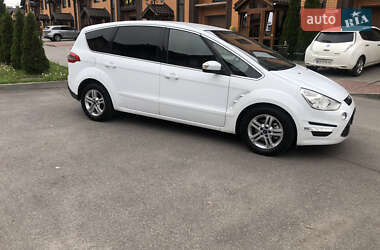 Минивэн Ford S-Max 2013 в 