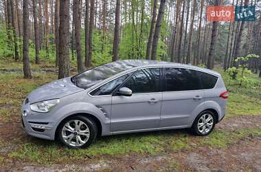 Мінівен Ford S-Max 2011 в 