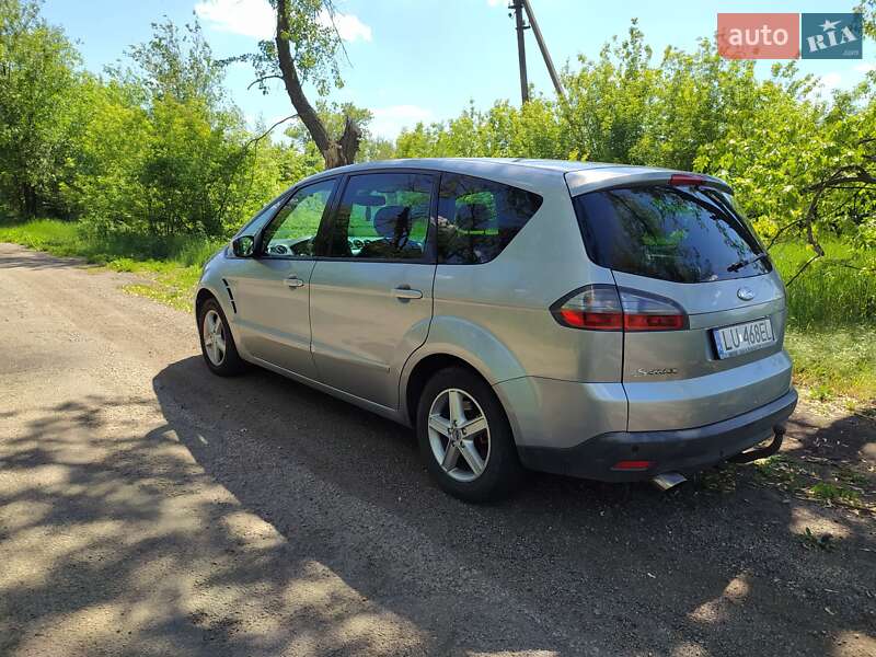 Минивэн Ford S-Max 2006 в Соленом