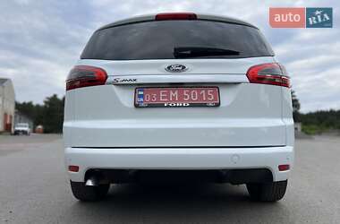 Минивэн Ford S-Max 2013 в 