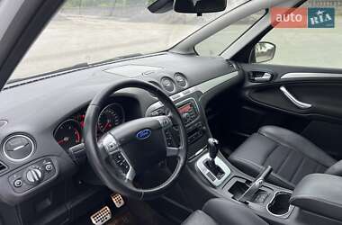 Минивэн Ford S-Max 2013 в 