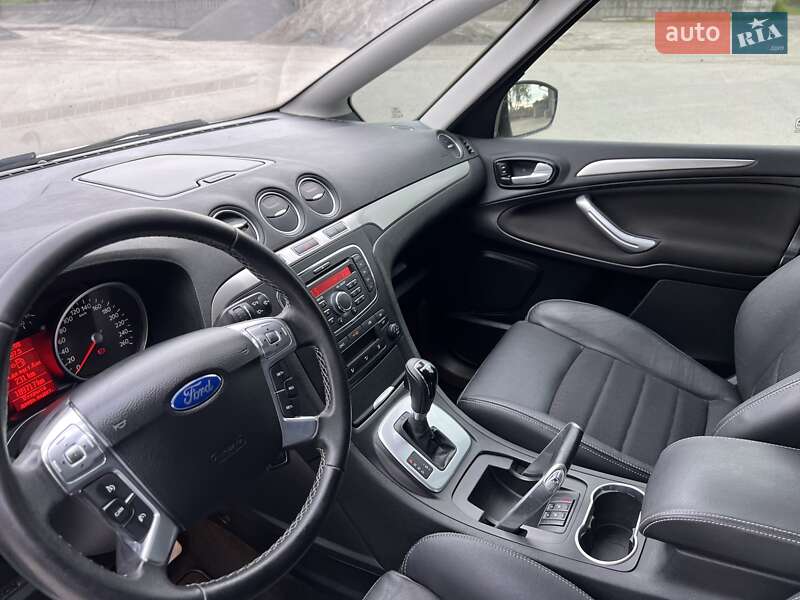Мінівен Ford S-Max 2013 в Радивиліві