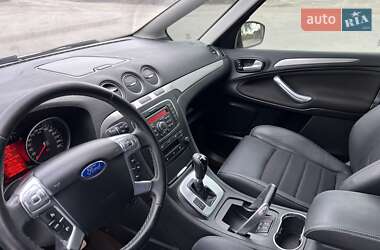 Минивэн Ford S-Max 2013 в 