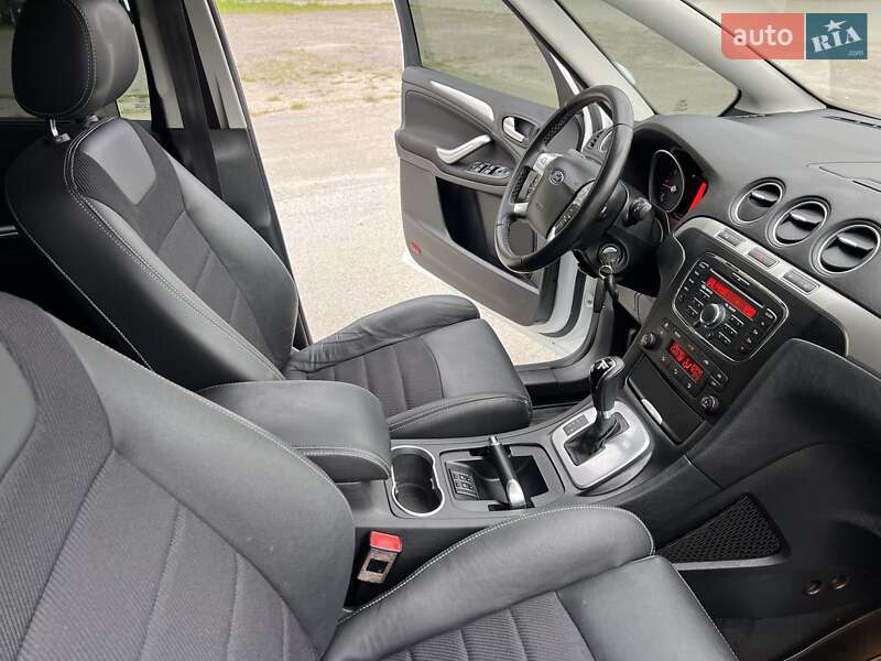 Мінівен Ford S-Max 2013 в Радивиліві
