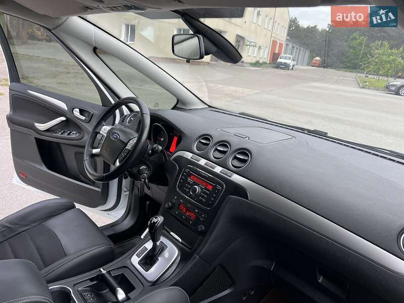 Мінівен Ford S-Max 2013 в Радивиліві