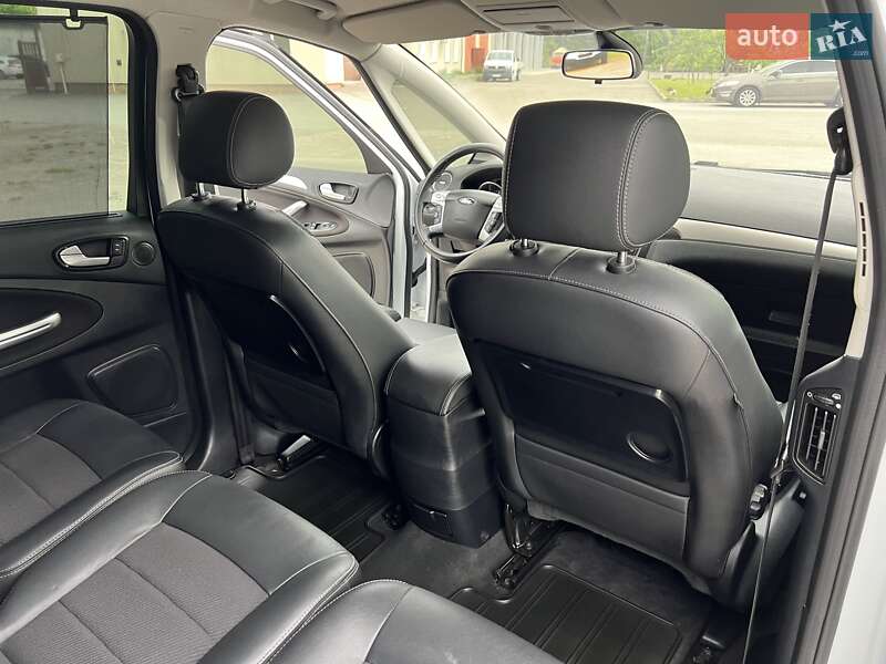 Мінівен Ford S-Max 2013 в Радивиліві