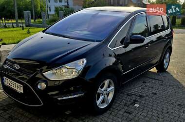 Минивэн Ford S-Max 2013 в 