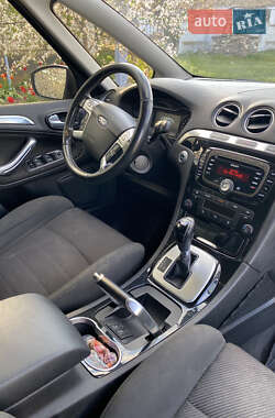 Минивэн Ford S-Max 2013 в 