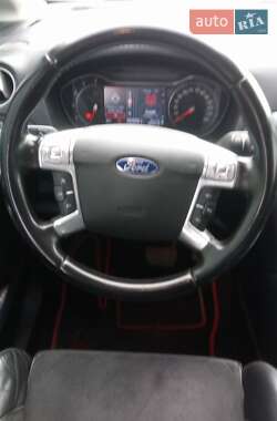 Минивэн Ford S-Max 2012 в 