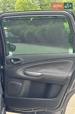 Мінівен Ford S-Max 2006 в 