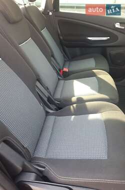 Минивэн Ford S-Max 2013 в 